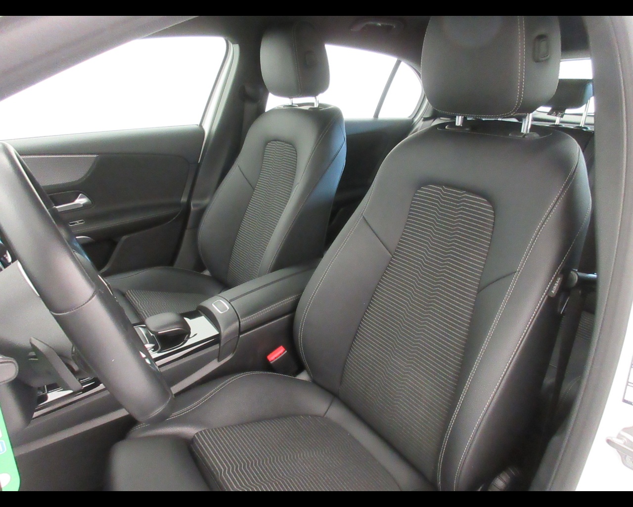 Mercedes Classe A Classe A 180 D Sport 7G-DCT - 12