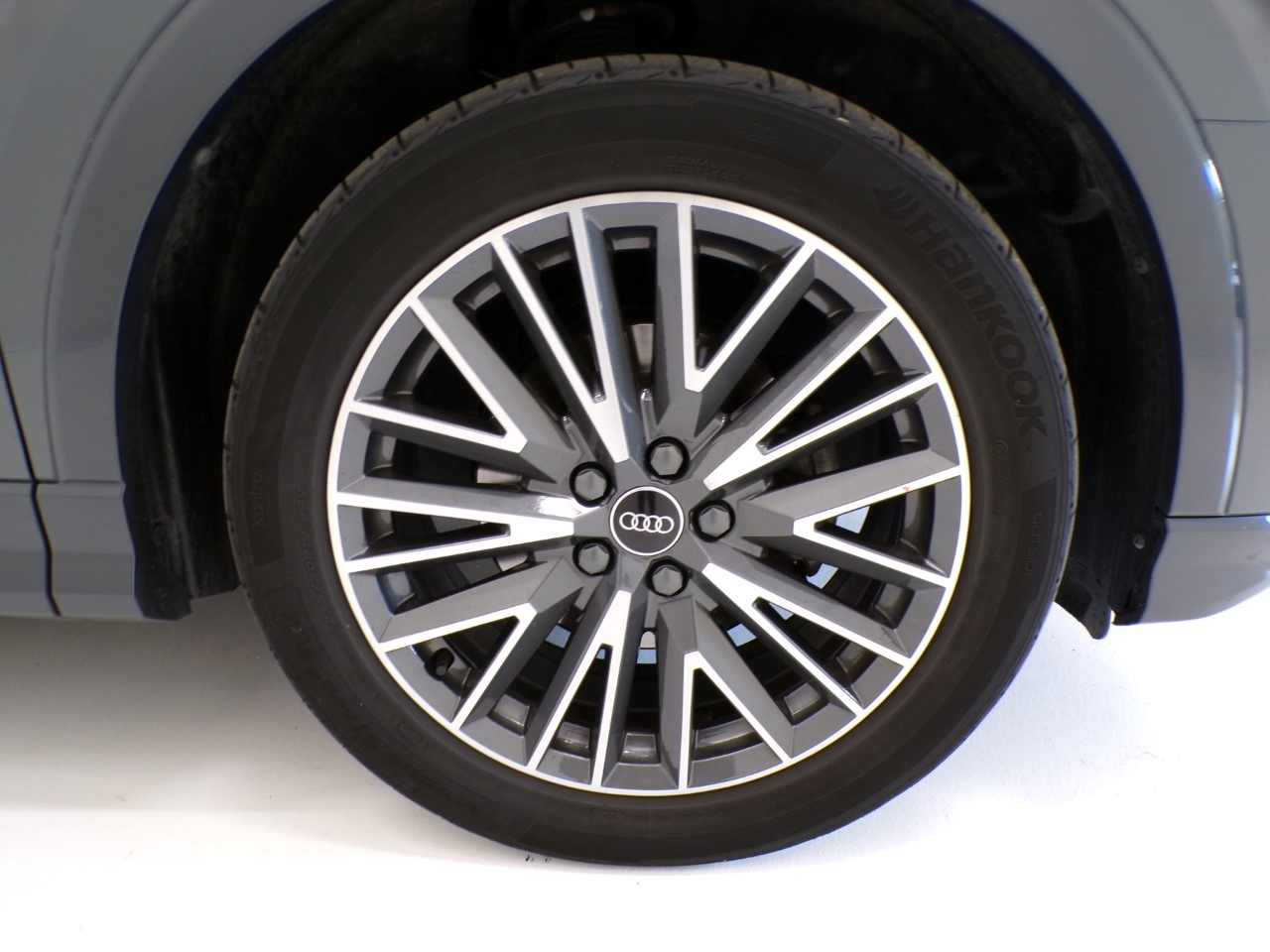 Audi Q3 Q3 35 2.0 TDI Business S tronic - 4