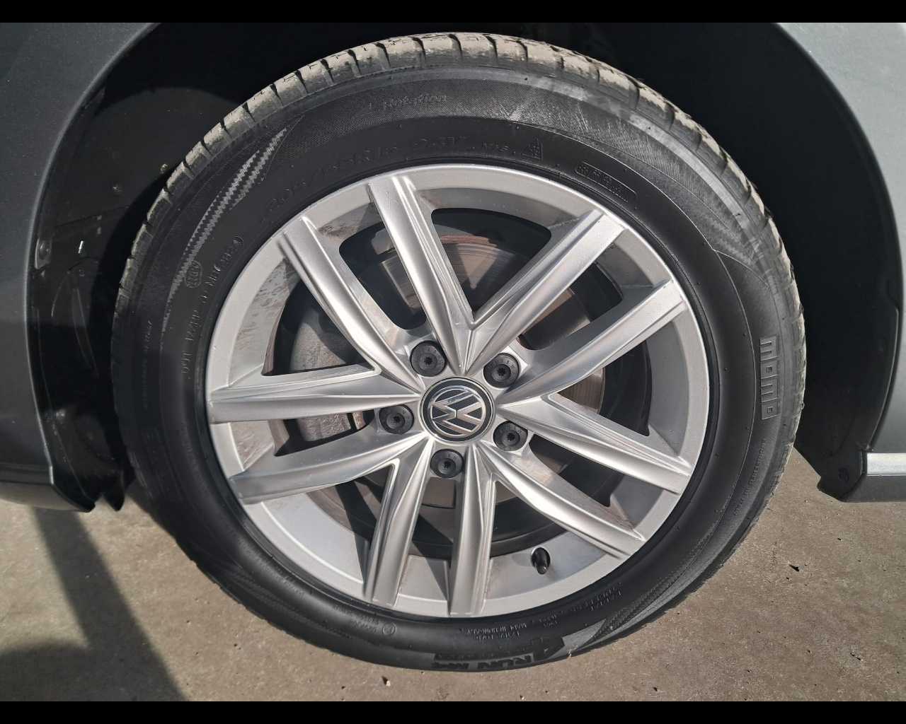 Foto VOLKSWAGEN Golf 5p 1.5 tgi Executive 130cv dsg