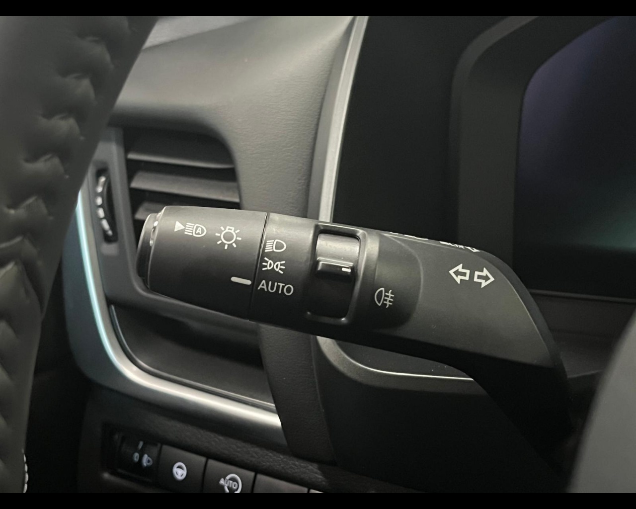 Foto NISSAN Qashqai 1.3 mhev N-Connecta 2wd 140cv