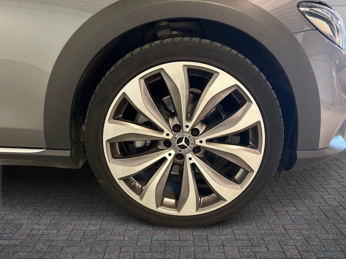 Mercedes Classe E Station Wagon Classe E Station Wagon All-Terrain 220 D Premium 4Matic 9G-Tronic Plus - 17