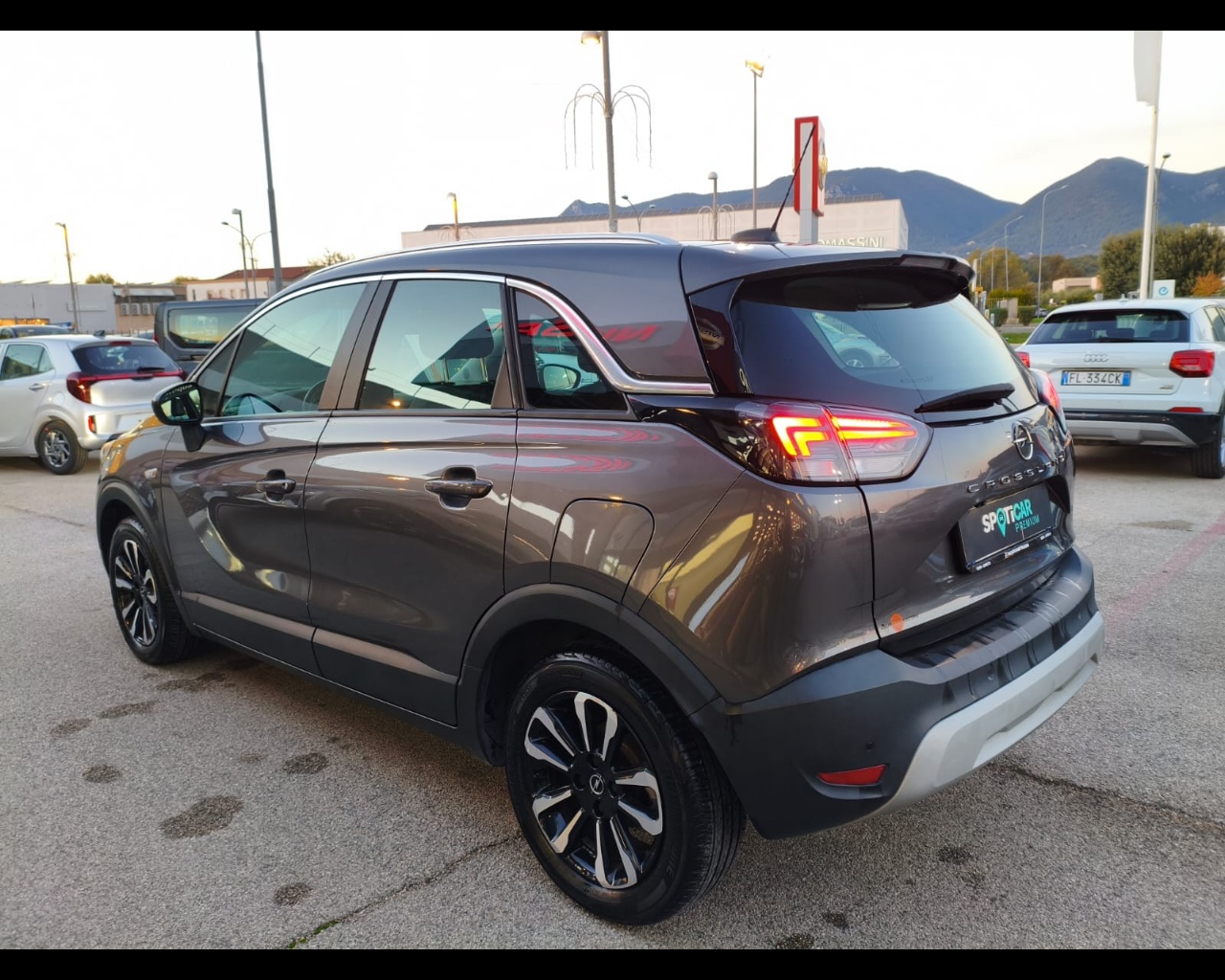 Foto OPEL Crossland 1.2 Elegance s&s 83cv