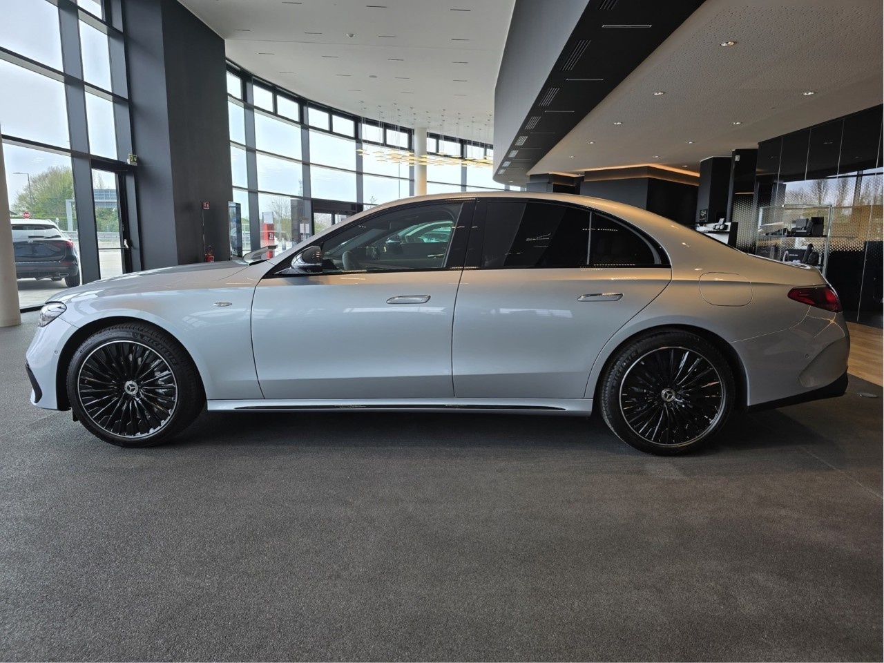 Mercedes Classe E Berlina Classe E 300 de 4Matic AMG Line ADVANCED PLUS - 4