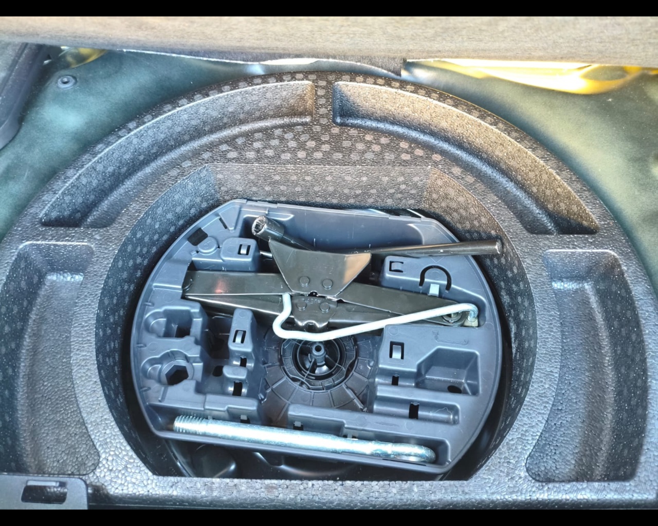 Foto CITROEN C3 Aircross 1.2 puretech Shine 82cv