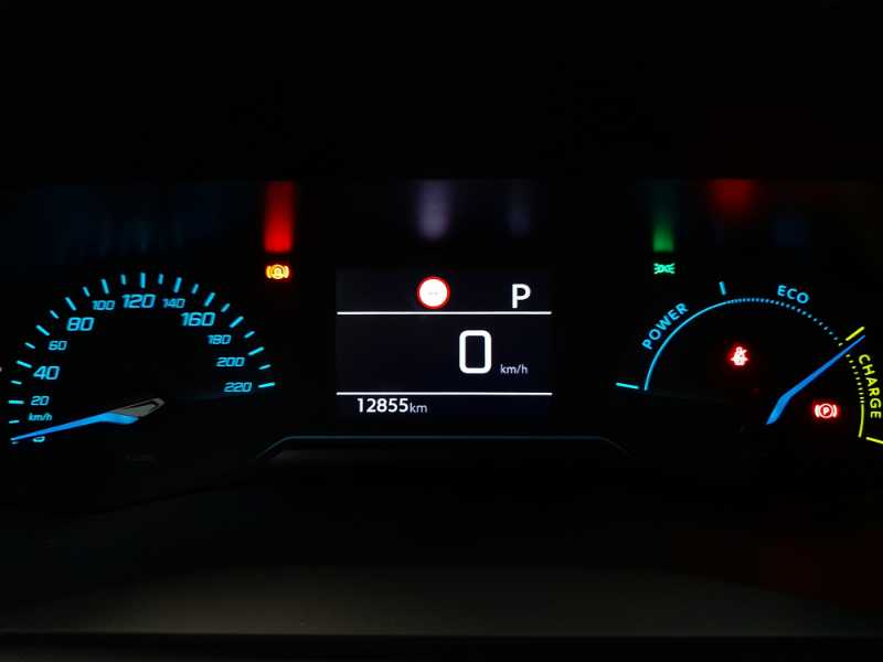 208 Ii - 208 1.2 Hybrid Style 110cv E-dcs 6