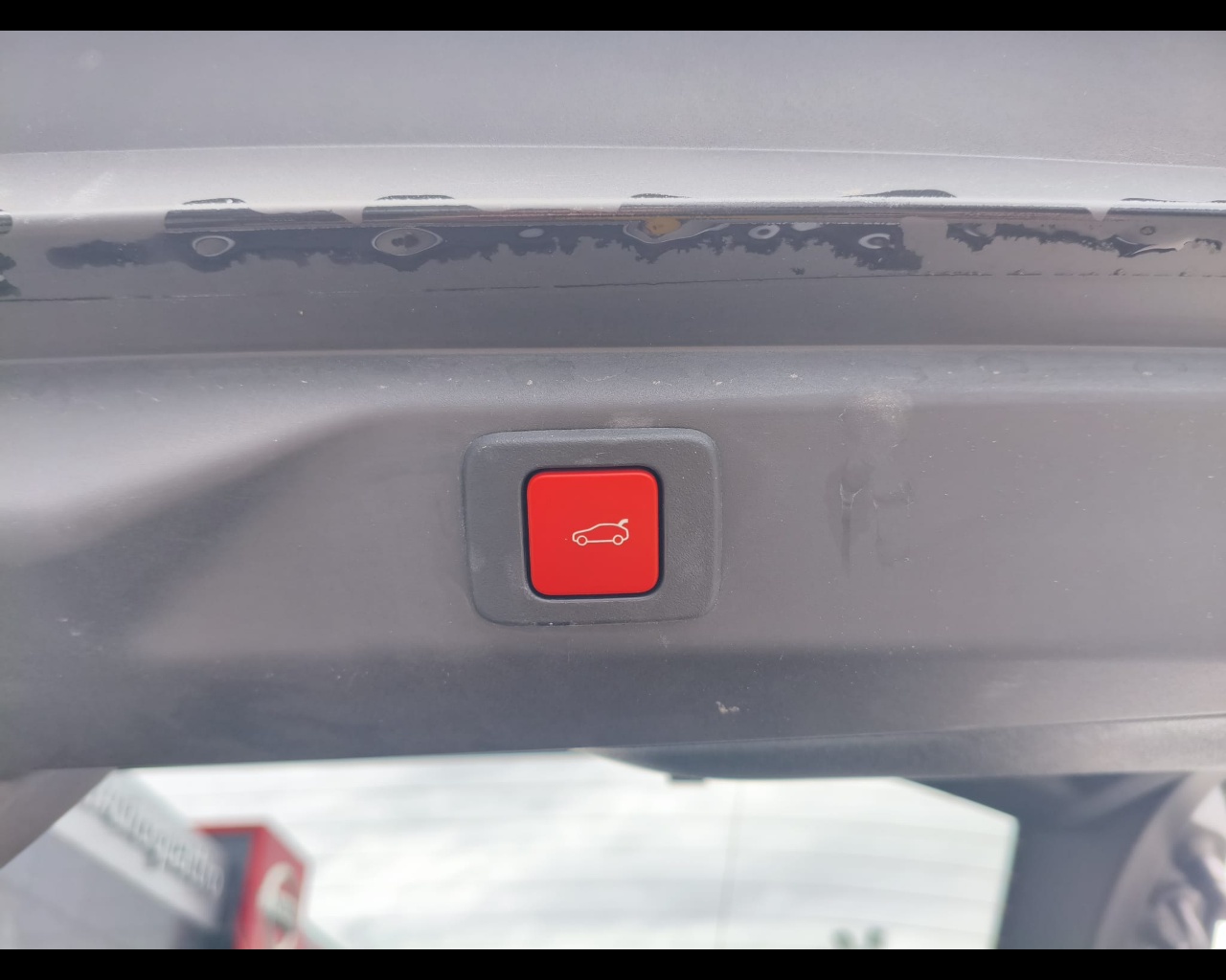 Foto PEUGEOT 3008 1.2 hybrid GT 145cv e-dcs6