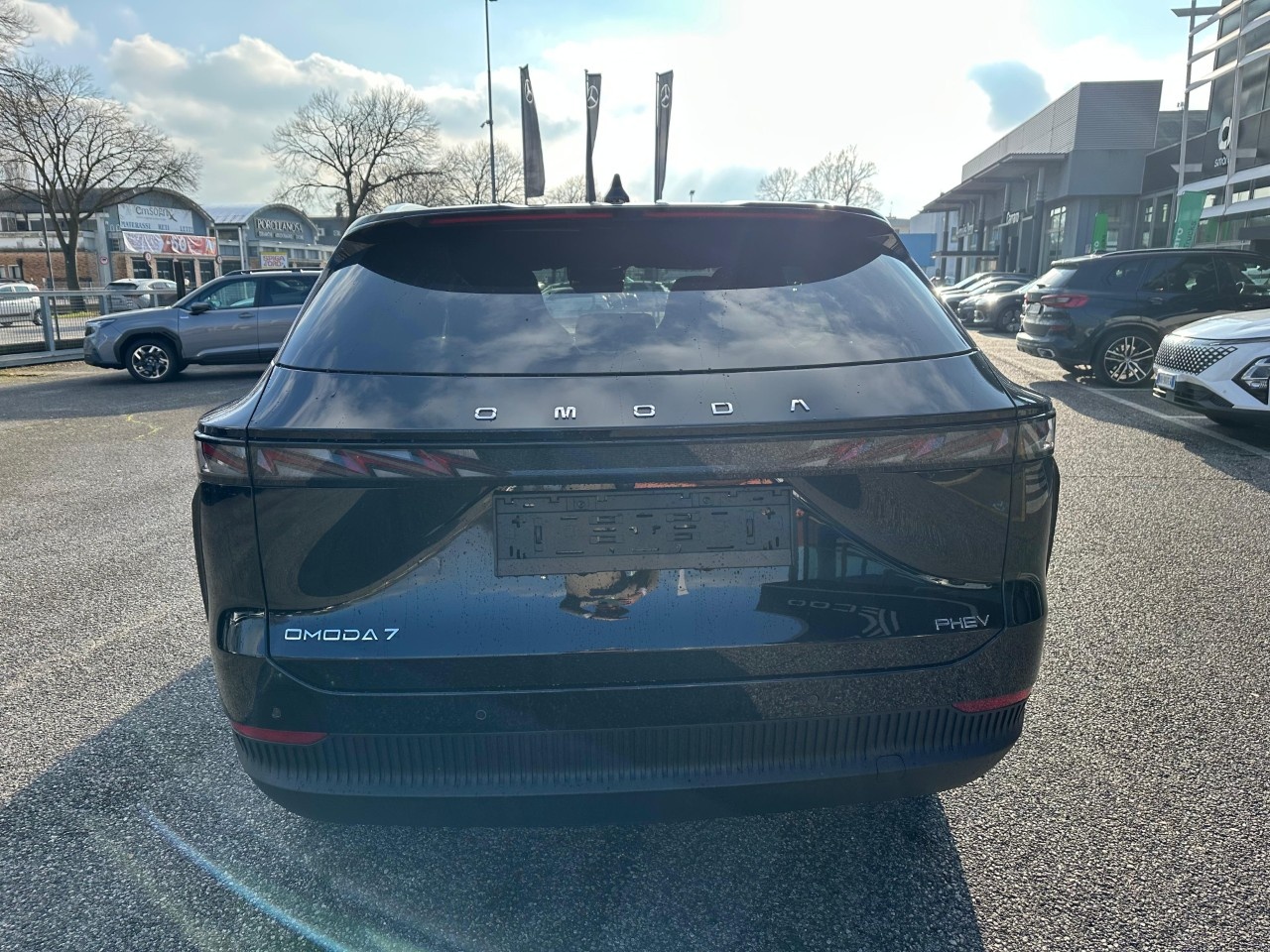 Omoda OMODA 7 PHEV 1.5TGDI Premium - 7