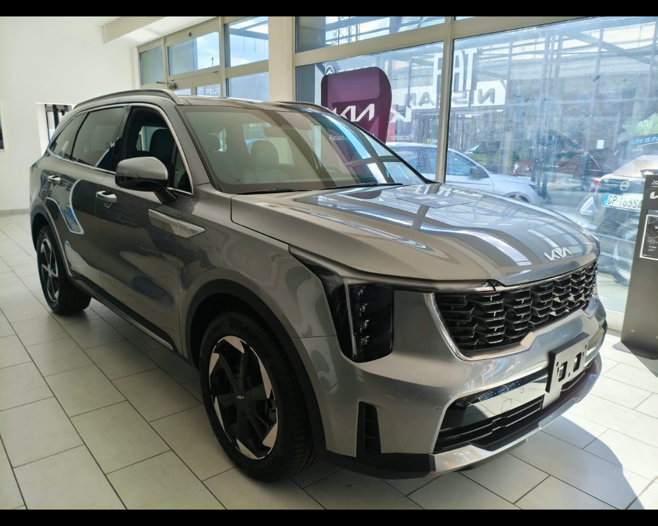 Foto KIA SORENTO MY25 2.2 DCT 2WD STYLE SR