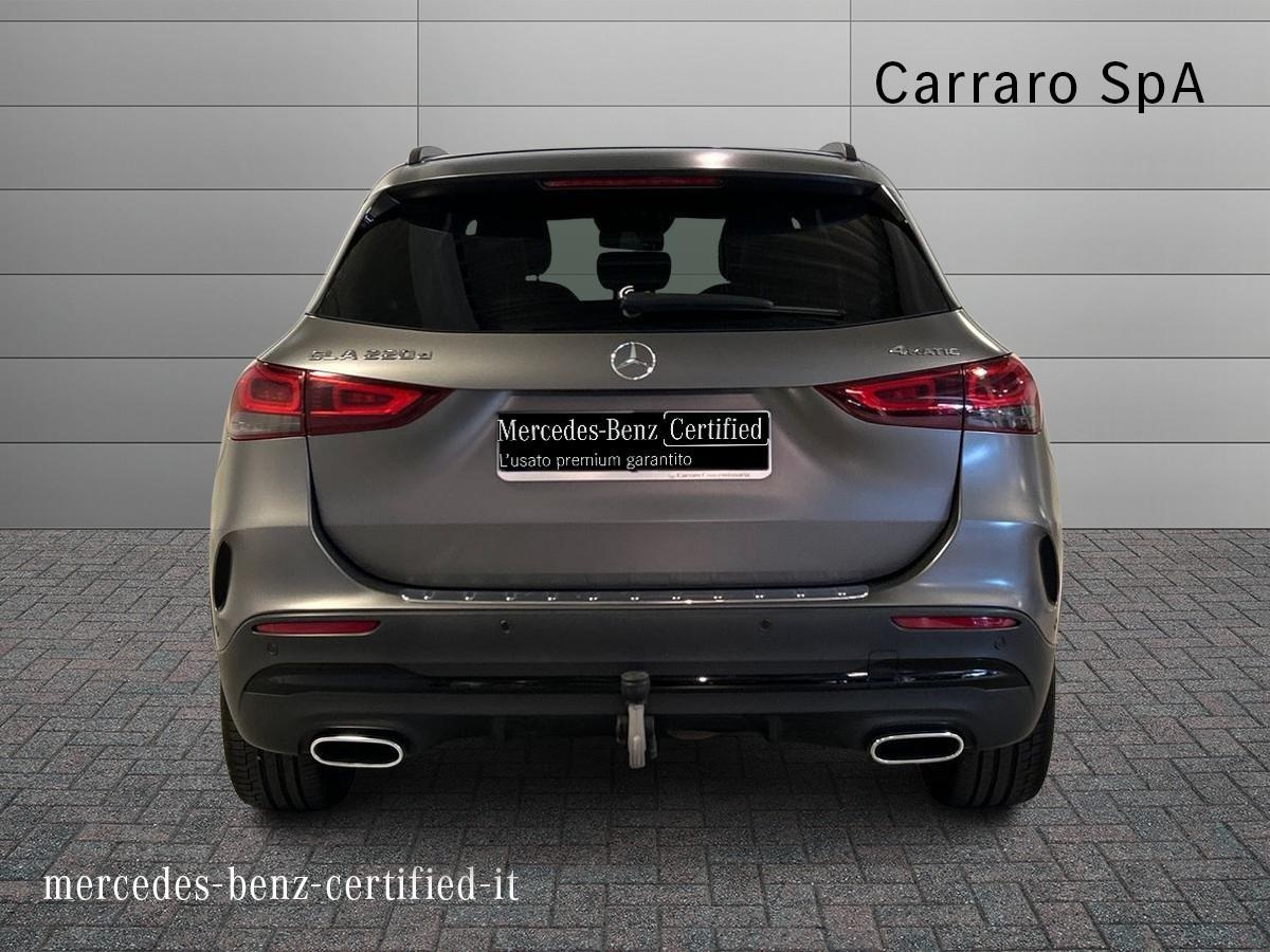 Mercedes GLA GLA 220 D Premium 4Matic 8G-DCT - 4