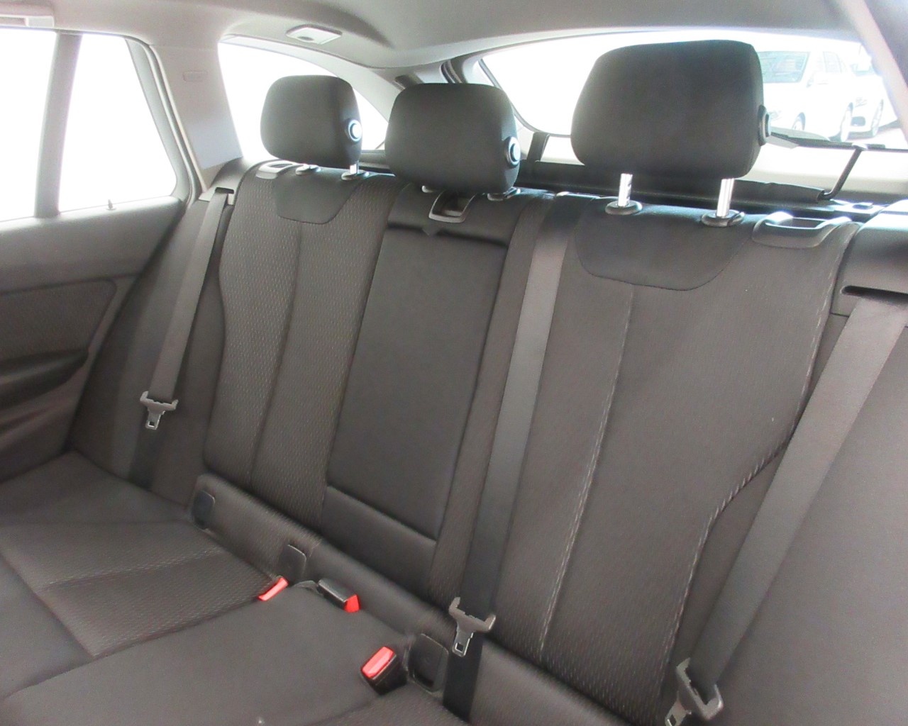 Bmw Serie 3 Serie 3 Touring 318d xDrive Business Advantage - 14