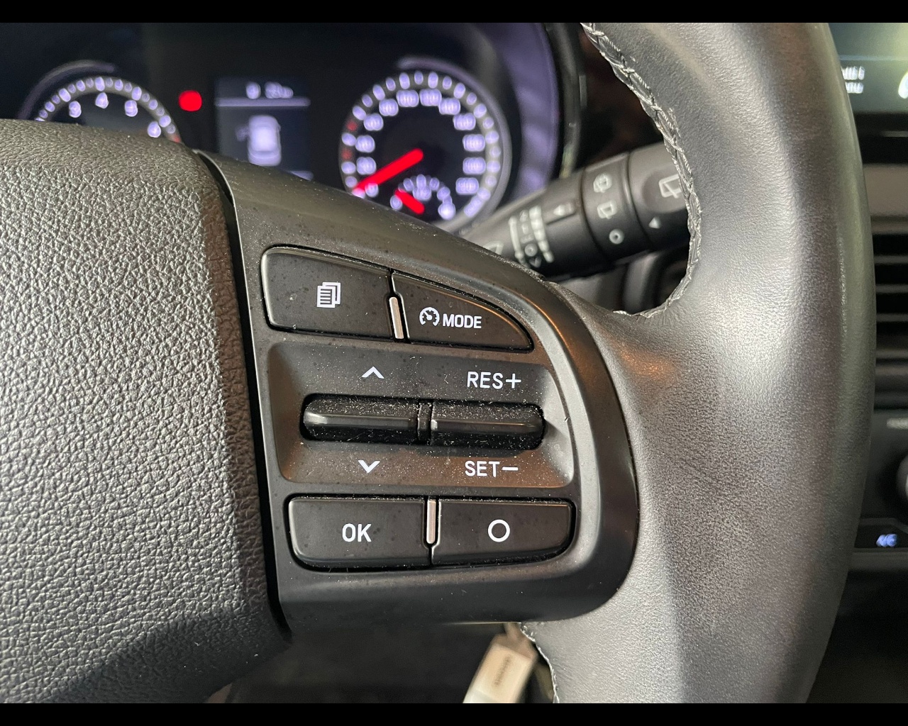 Foto HYUNDAI i10 1.0 mpi Tech Connect Pack