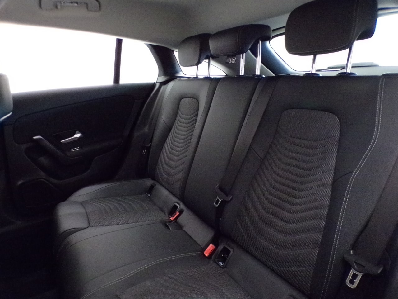 Mercedes  CLA Shooting Brake 180 D Advanced 8G-DCT - 13