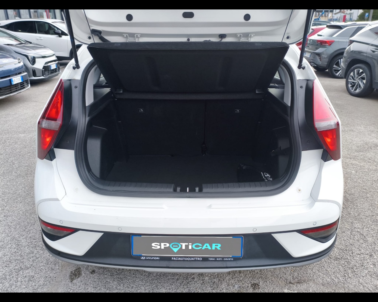 Foto HYUNDAI BAYON PE 1.0T XLINE