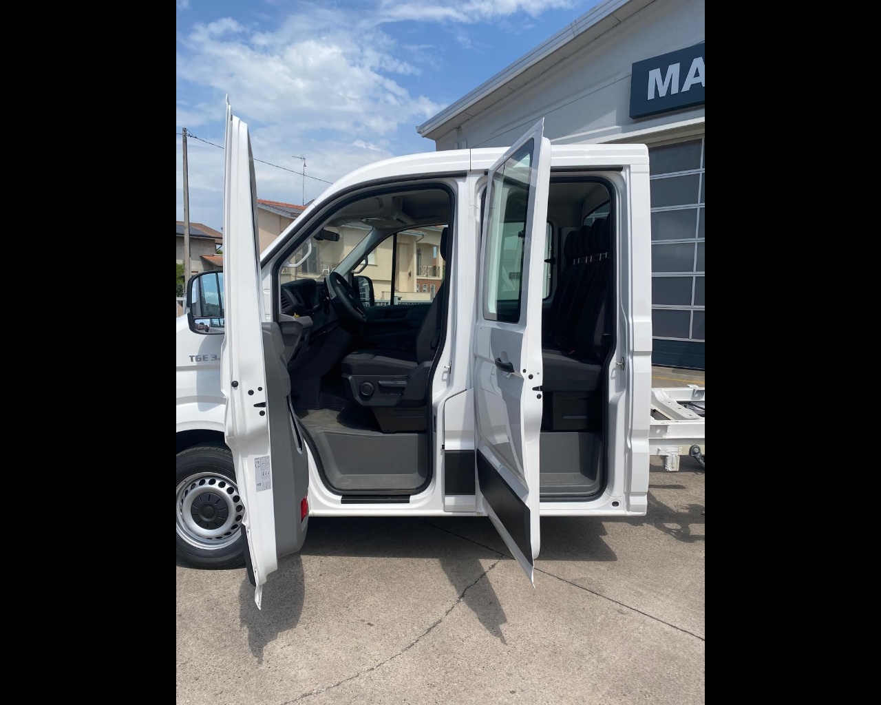MAN TGE 3.140 TELAIO CAB DOPPIA P. 3640 MANUALE