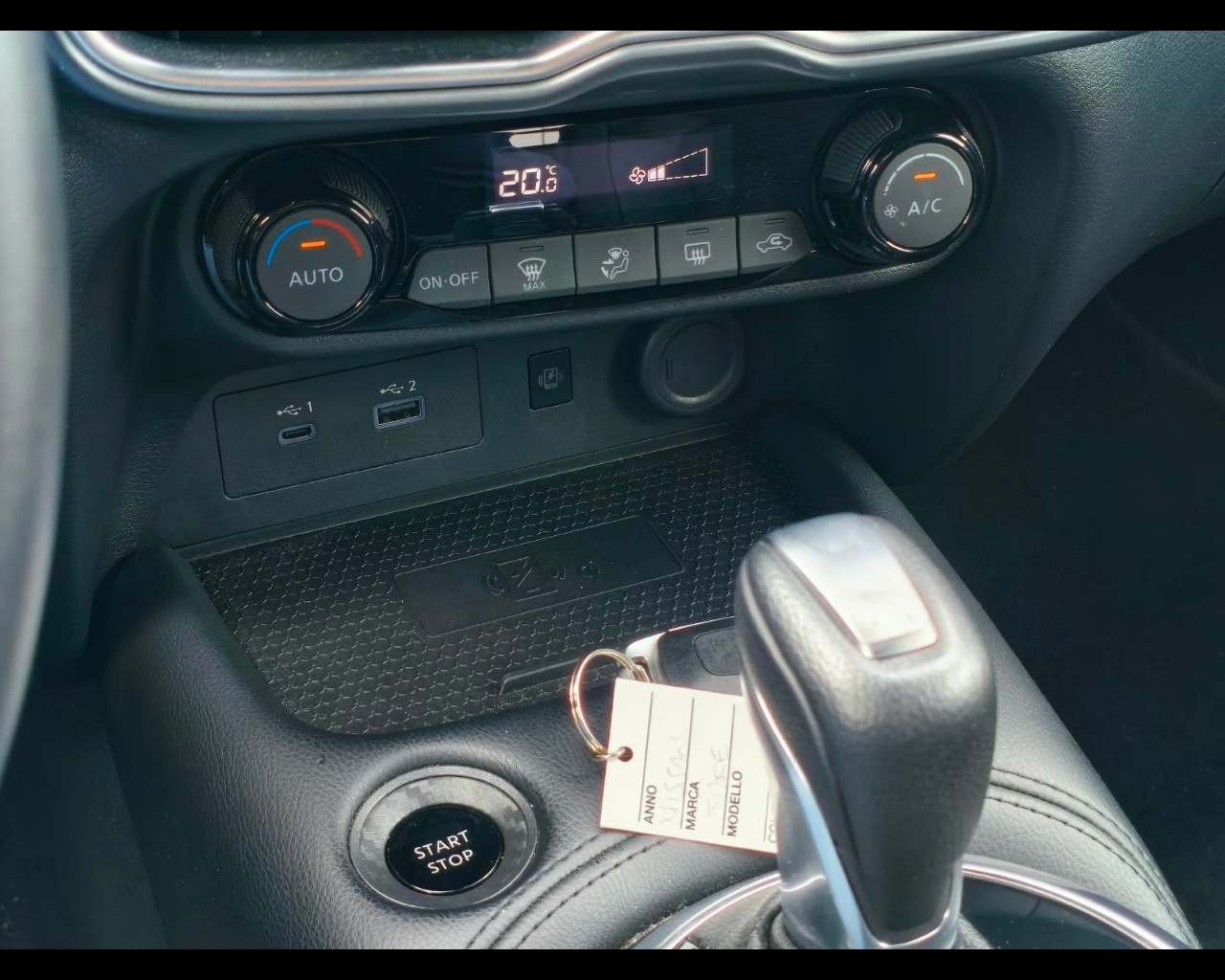 Foto NISSAN Juke 1.6 hev N-Connecta