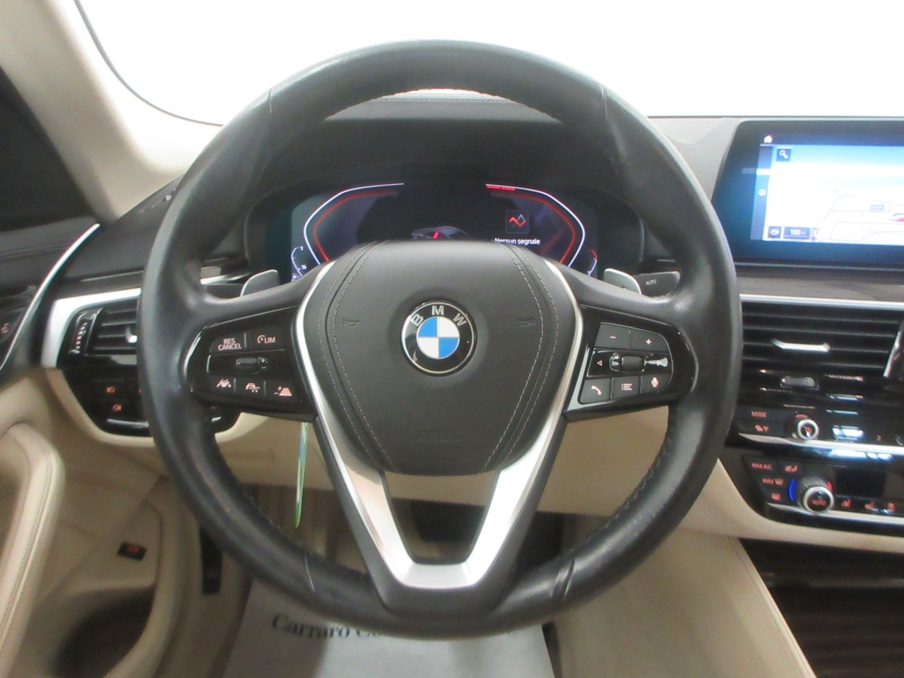 Bmw Serie 5 Serie 5 Berlina 530d xDrive 265cv Luxury Steptronic - 17