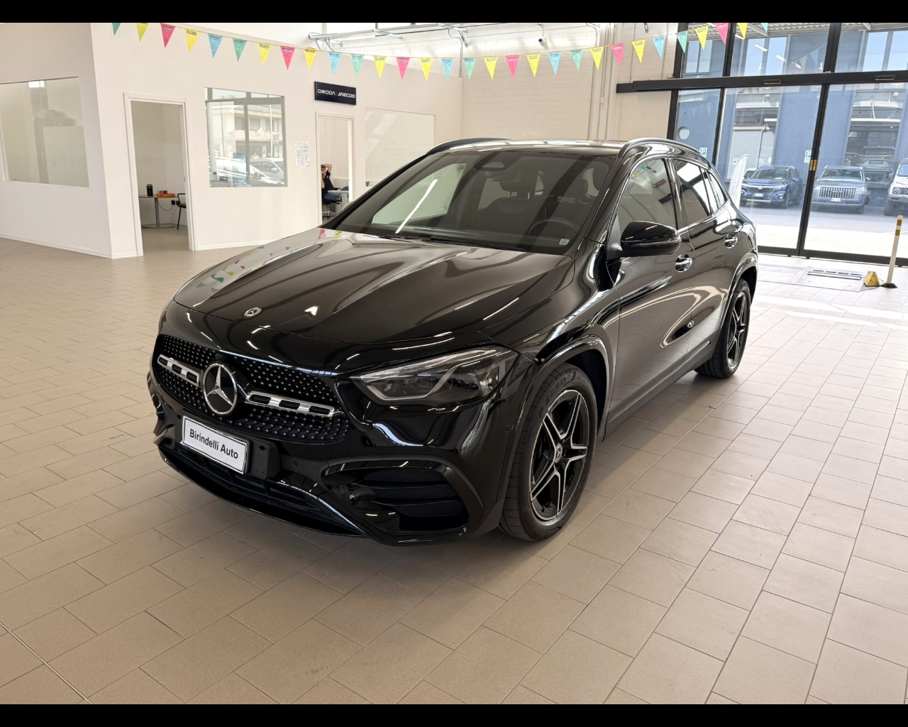 MERCEDES-BENZ GLA