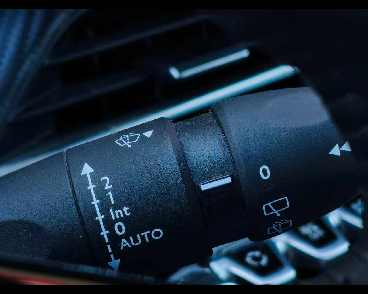 Foto PEUGEOT 2008 1.2 puretech Allure s&s 100cv