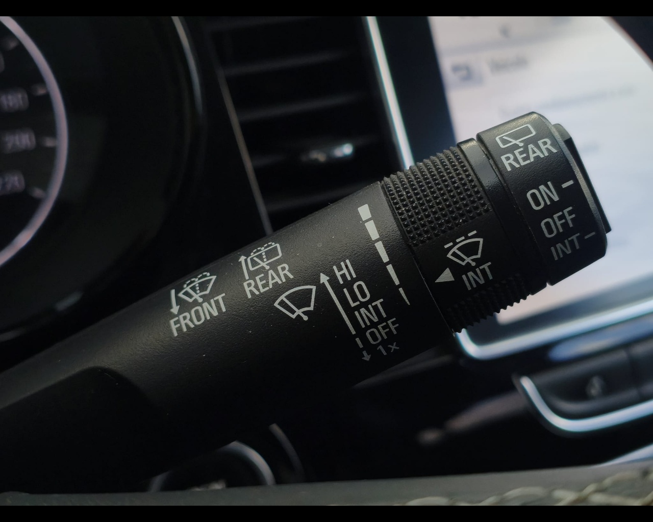 Foto OPEL Mokka X 1.6 cdti Innovation 4x2 136cv auto