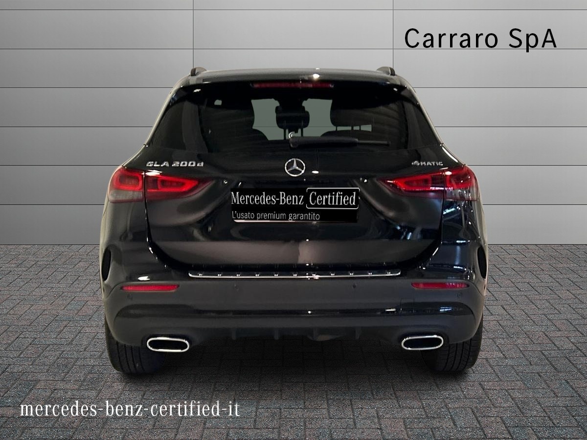 Mercedes GLA GLA 200 D Premium 4Matic 8G-DCT - 4