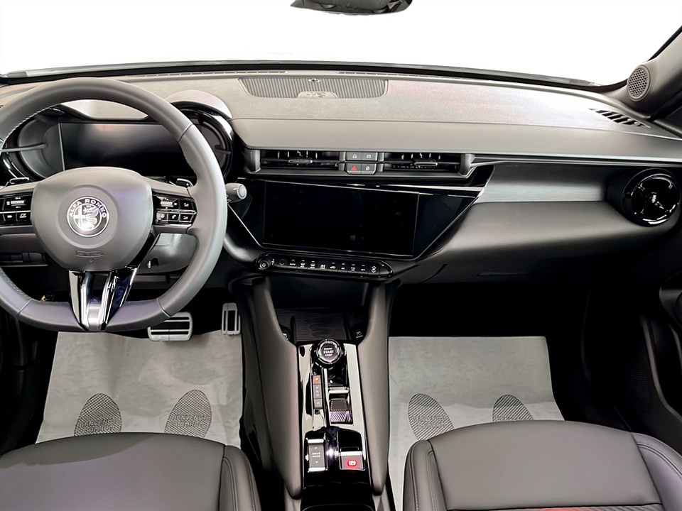 ALFA ROMEO Junior Ibrida My25 Ibrida Q4 1.2 145cv Hybrid Edct6 Ibrida km0 - 10