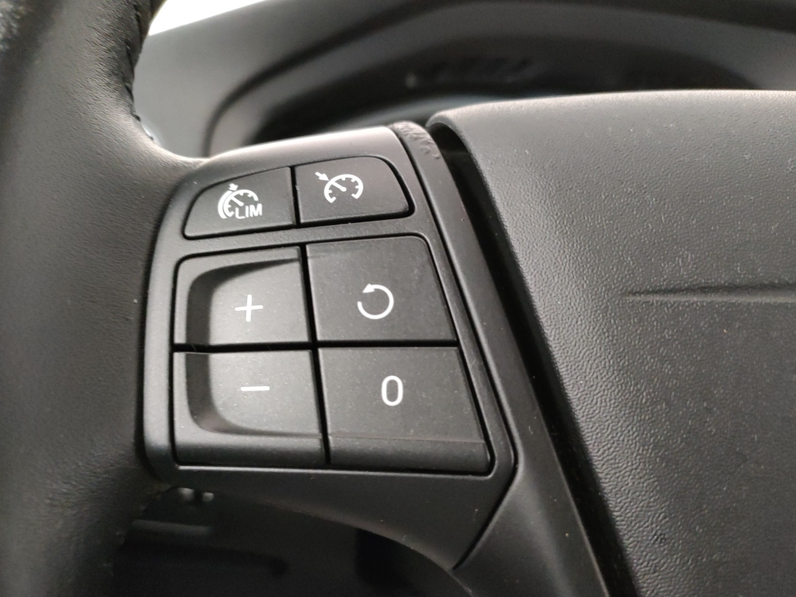 Volvo V40 Usato 2017 V40 Legnago