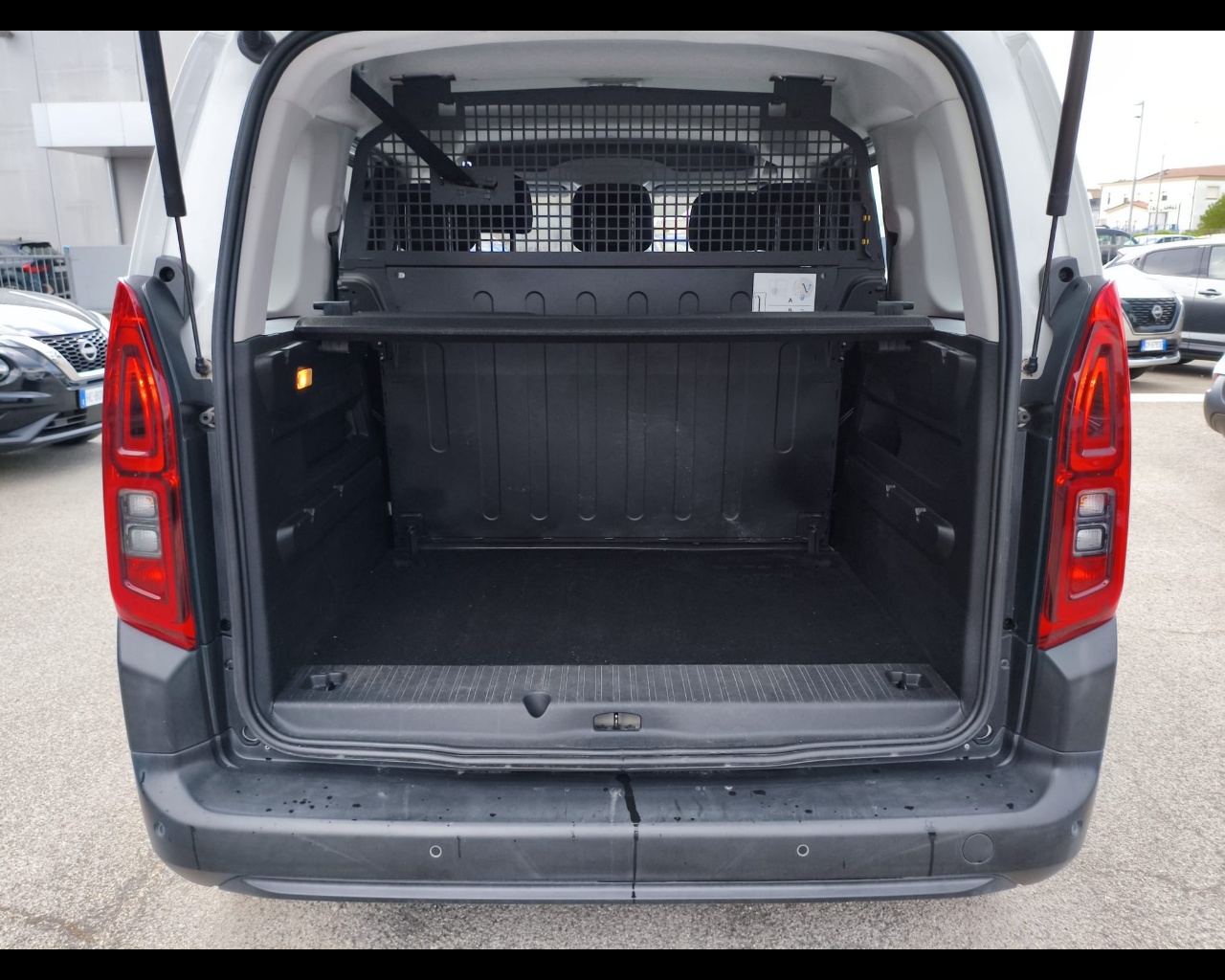 Foto CITROEN Berlingo combi N1 M 1.5 bluehdi 100cv S&S Feel m6
