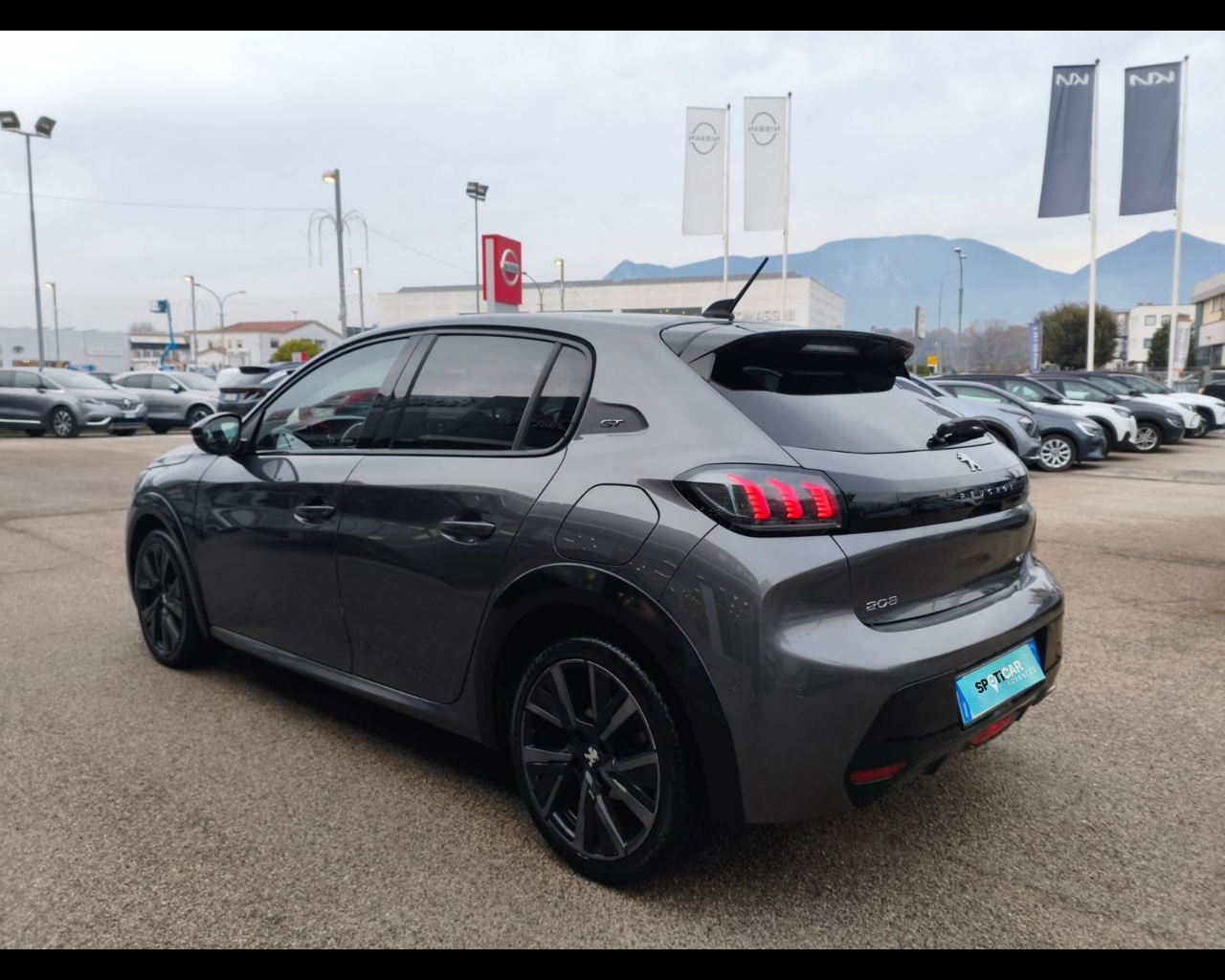 Foto PEUGEOT 208 1.5 bluehdi GT Pack s&s 100cv