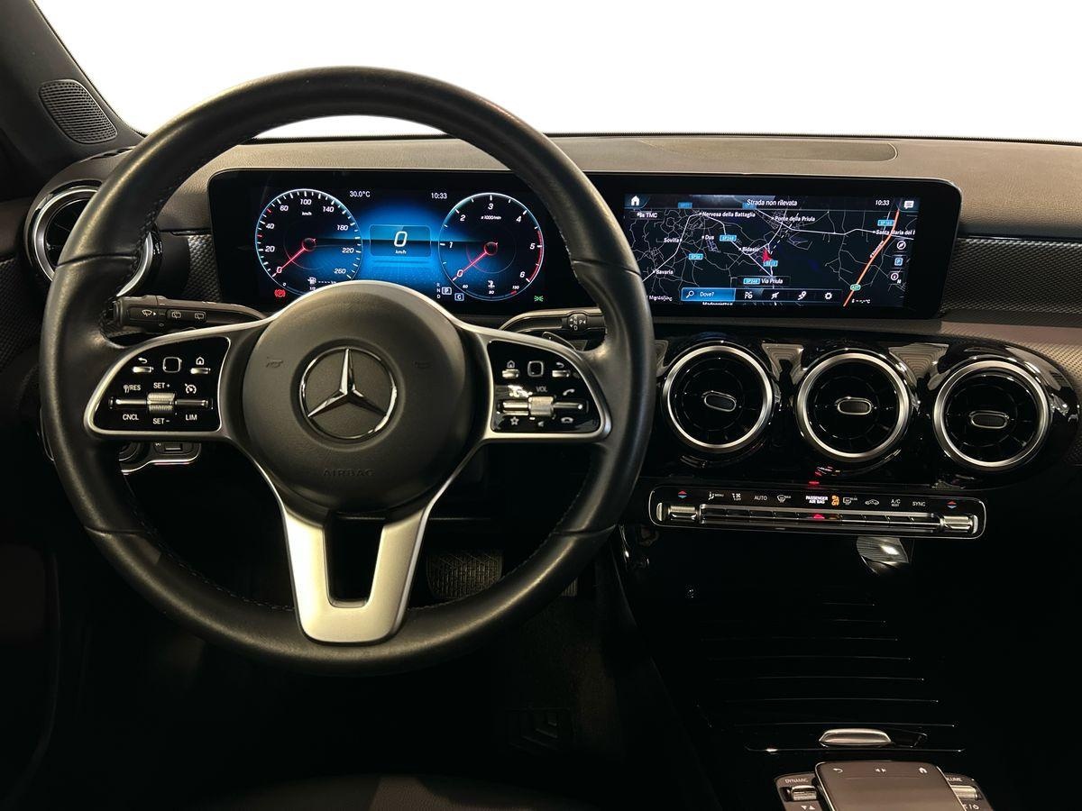 Mercedes Classe A Classe A 180 D Sport 8G-DCT - 11
