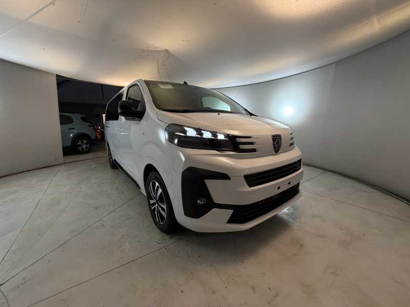 Nuovo Traveller - Bhdi 180 Eat8 Business Vip Long