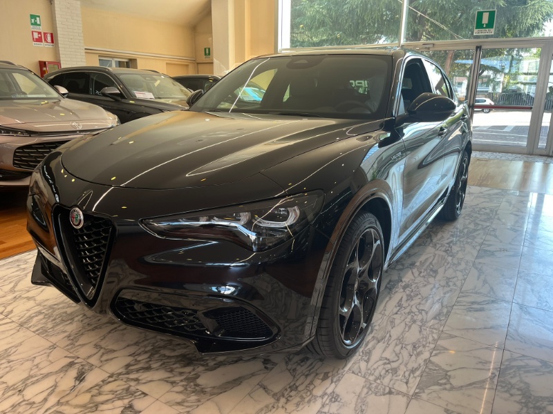 ALFA ROMEO – Stelvio 2.2 Turbodiesel 210 CV AT8 Q4 Veloce