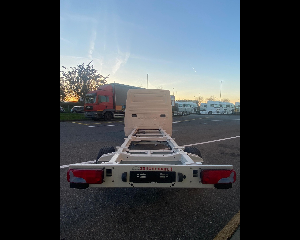 MAN TGE 3.180 TELAIO CAB SINGOLA P. 4490 MANUALE