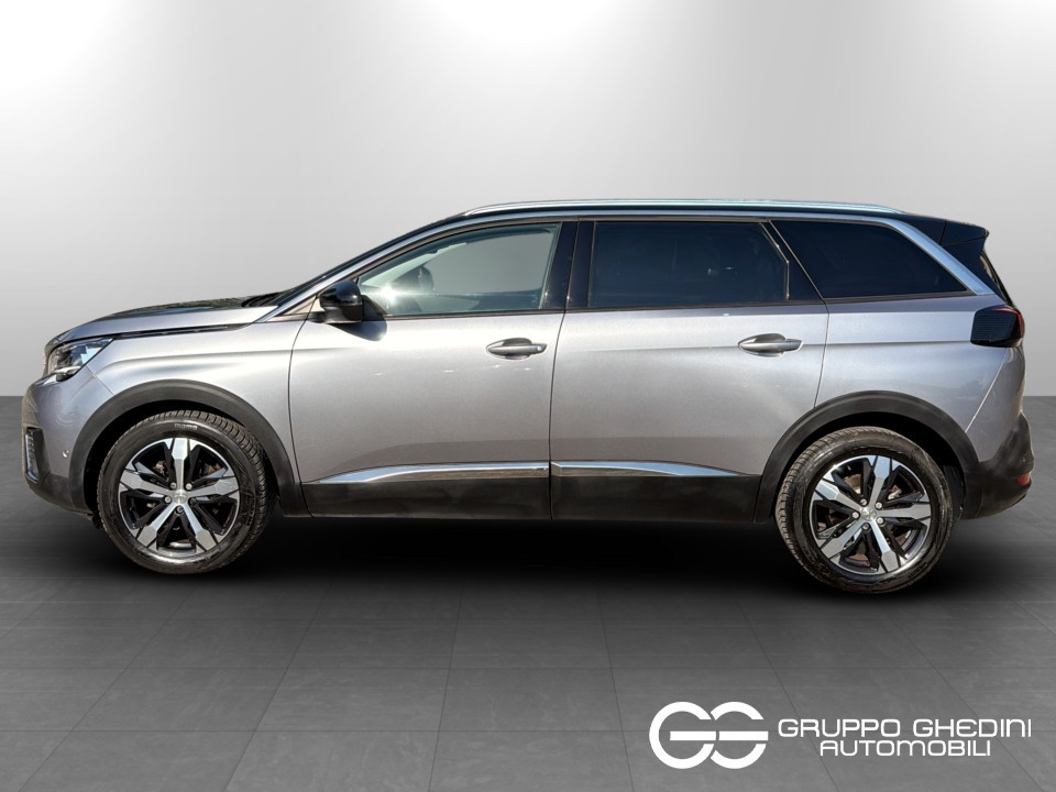 PEUGEOT 5008 1.6 bluehdi Allure s&s 120cv 7p.ti Diesel usato - 1