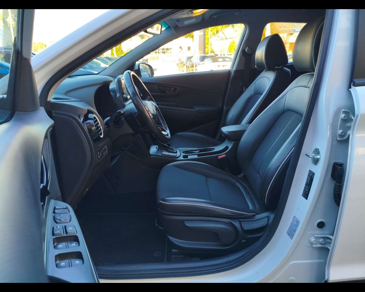 Foto HYUNDAI Kona 1.6 hev Xprime Safety Pack 2wd dct