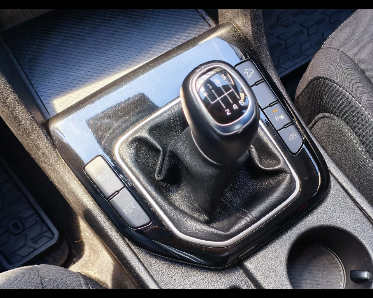 Foto KIA Sportage 1.6 tgdi mhev Business imt
