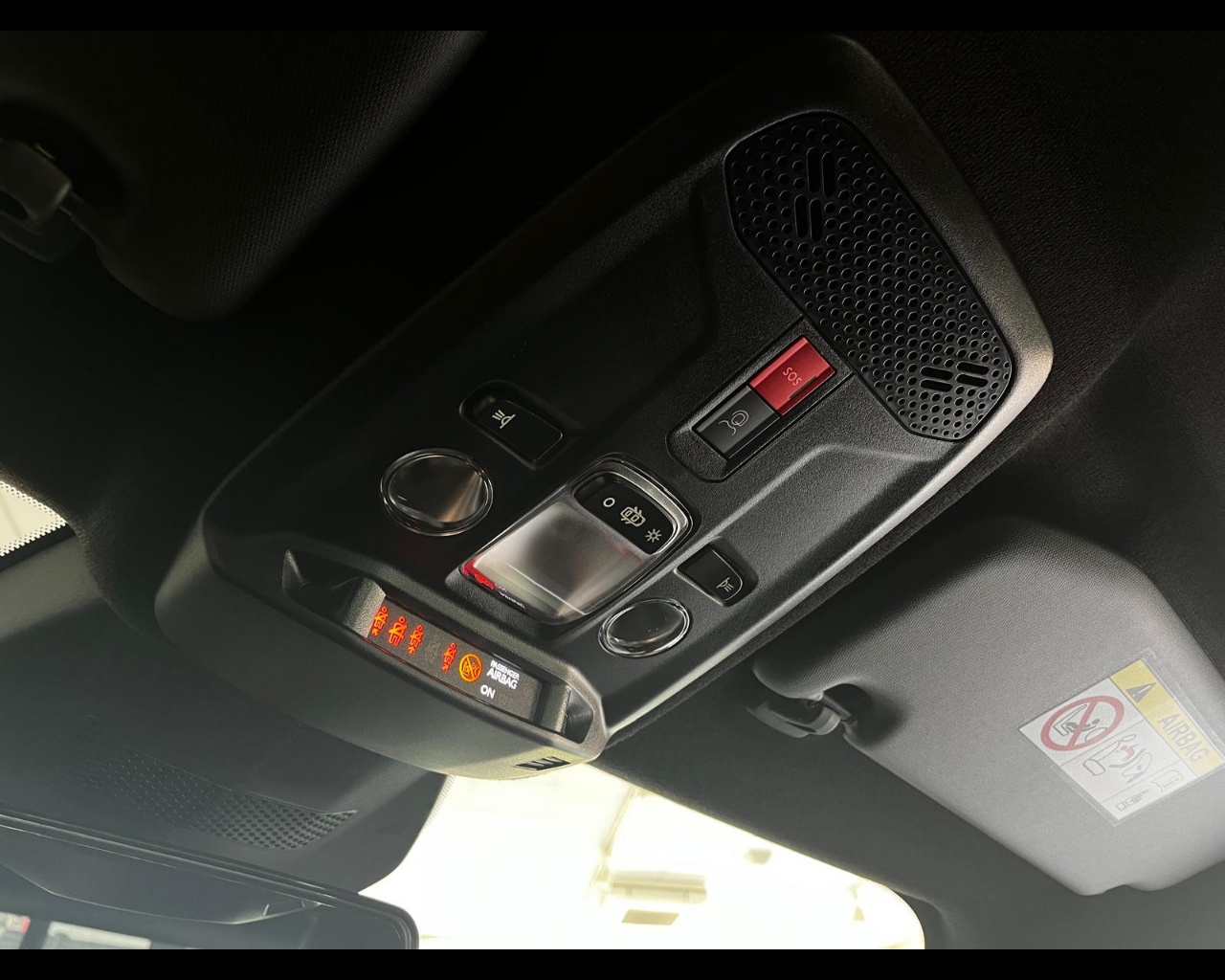 Foto OPEL Mokka Edition Benzina 136 CV (100 kW) Manuale