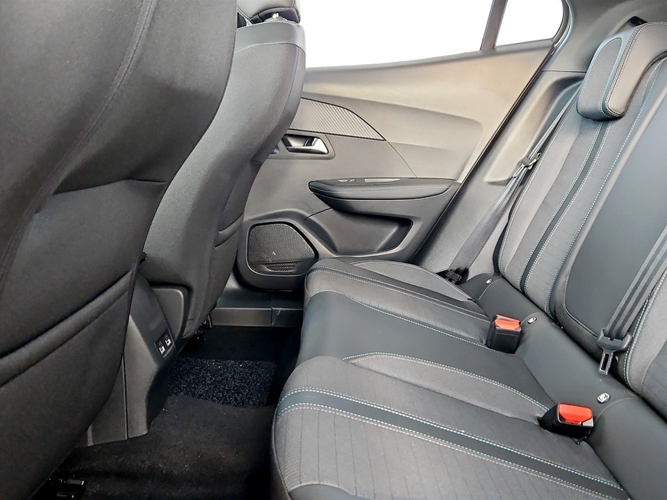 PEUGEOT 2008 1.2 puretech Allure Pack s&s 130cv Benzina Usato - 10