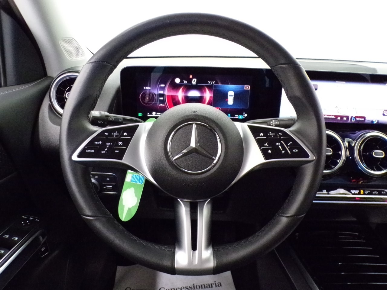 Mercedes  GLB 180 D Progressive Advanced 8G-DCT - 16