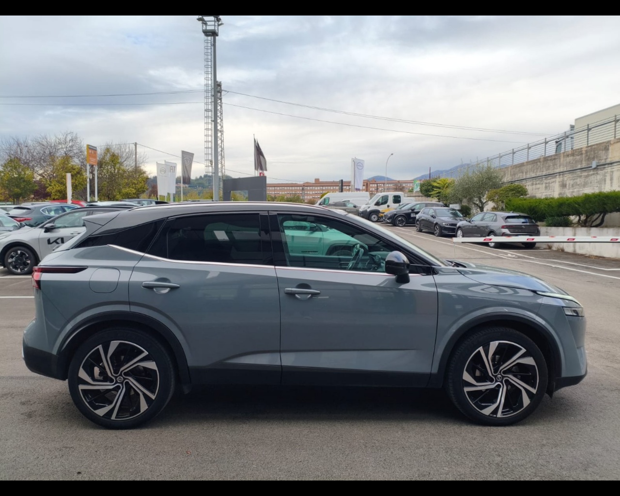 Foto NISSAN Qashqai 1.3 mhev Tekna+ 2wd 158cv xtronic