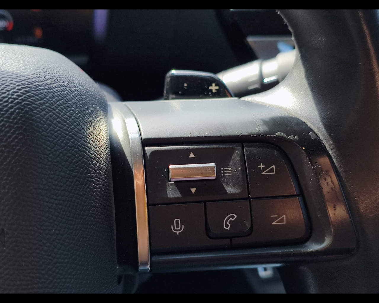 Foto CITROEN C4 1.5 bluehdi Shine s&s 130cv eat8