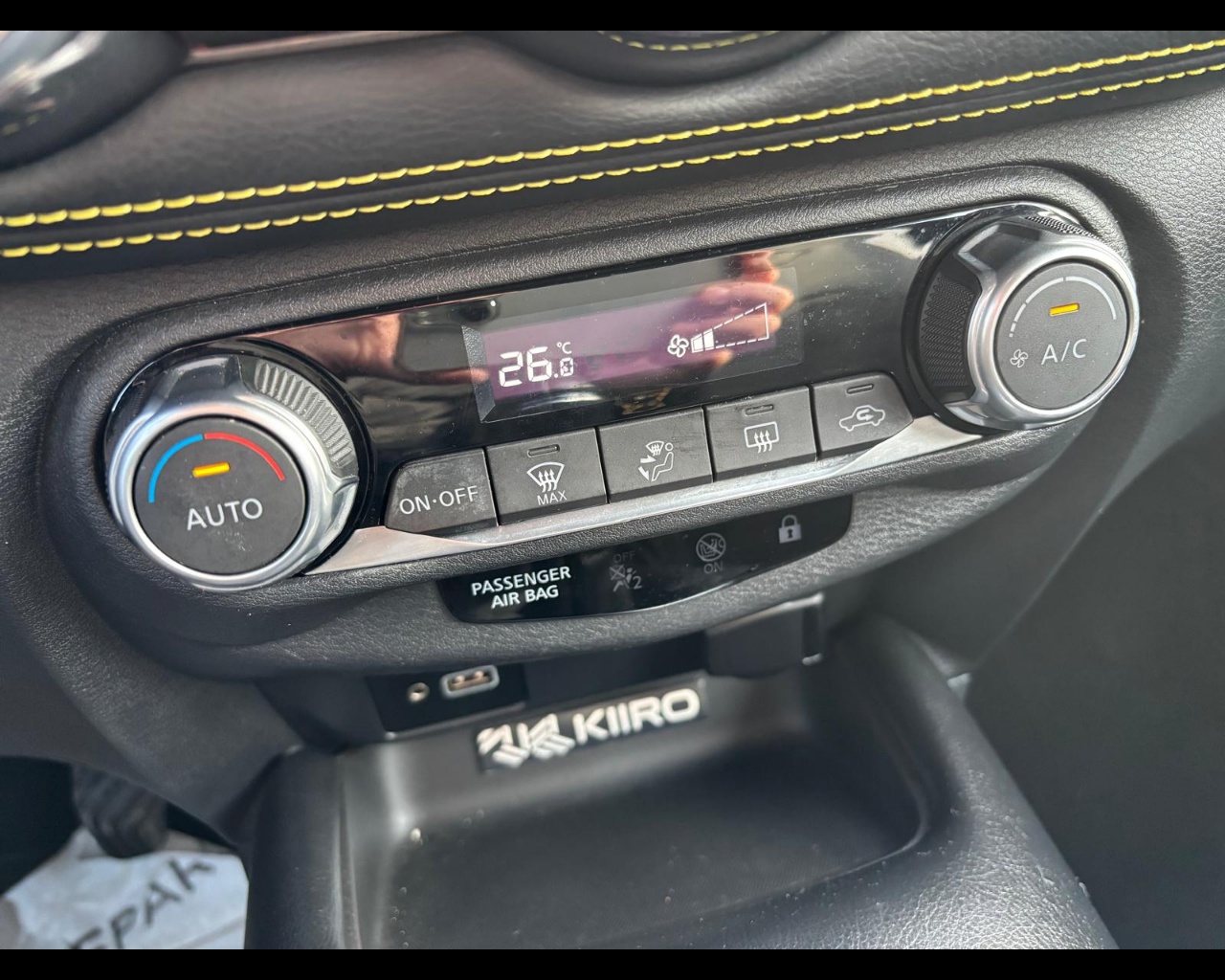 Foto NISSAN Juke 1.0 dig-t Kiiro 114cv