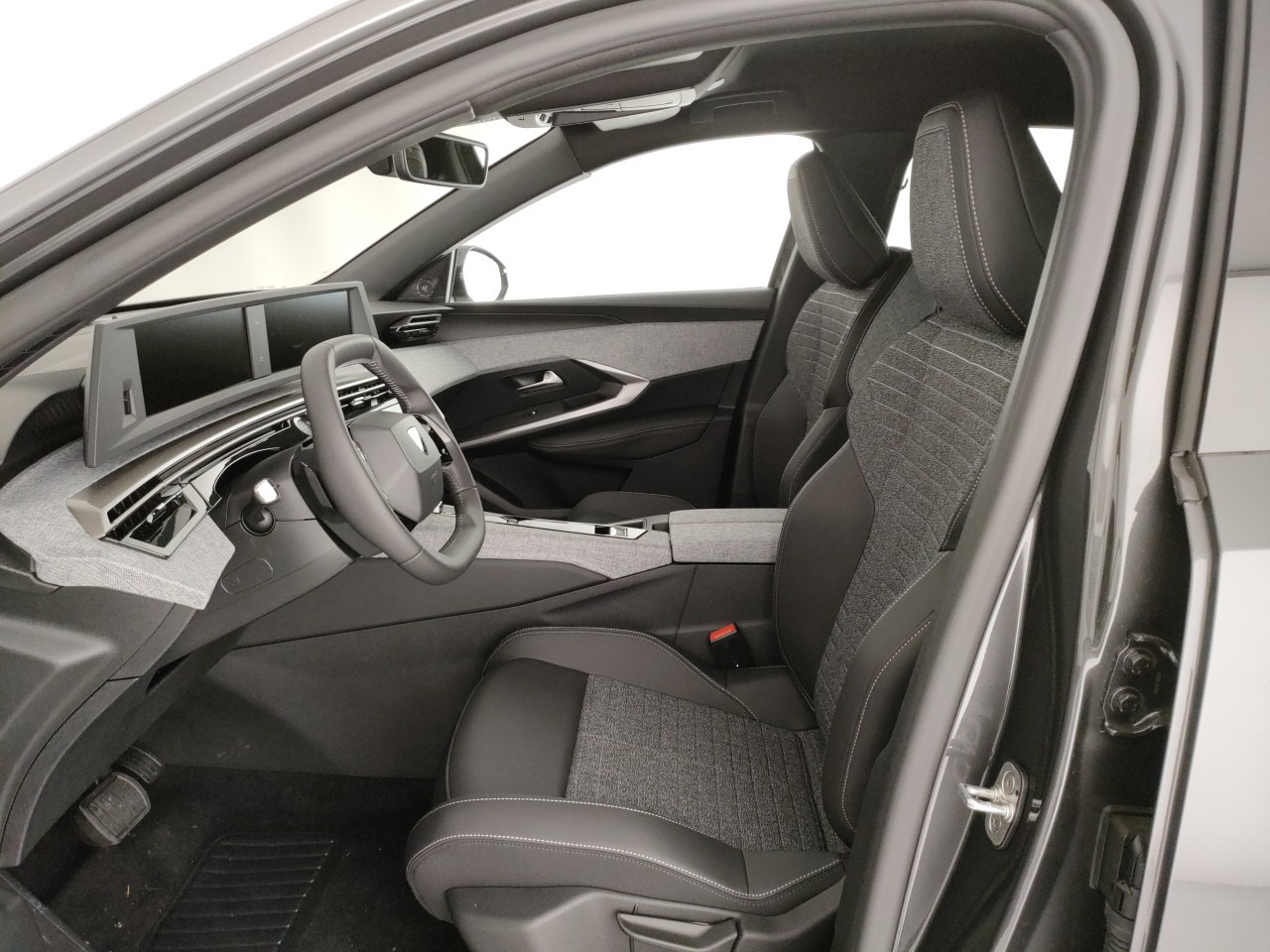 Peugeot 3008 Nuovo Ibrido benzina 3008 Porto Mantovano