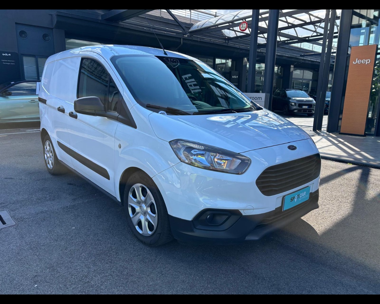 Foto FORD Transit Courier 1.5 tdci 75cv S&S Trend 