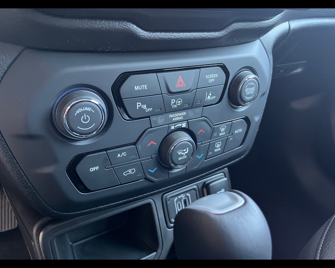 Jeep Renegade Nuovo Ibrido benzina Renegade Verona