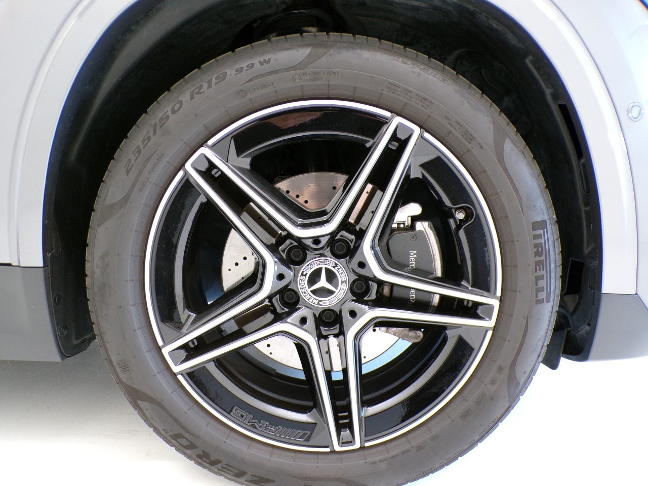Mercedes GLA GLA 200 D AMG Line Advanced Plus 4Matic 8G-DCT - 4