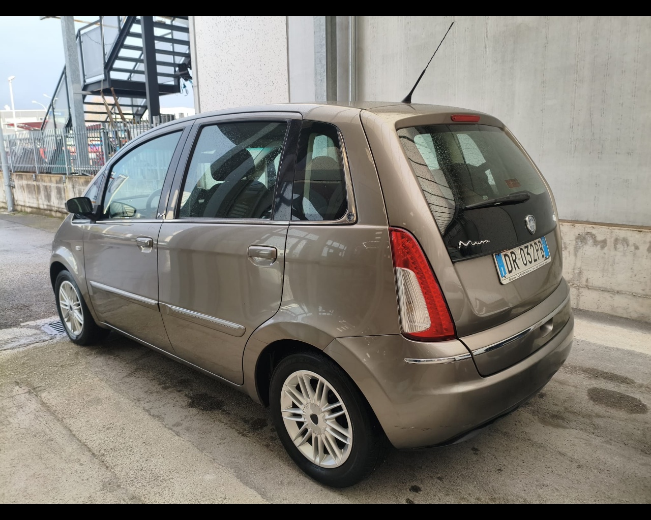 Foto LANCIA Musa 1.3 mjt Diva (argento) 70cv