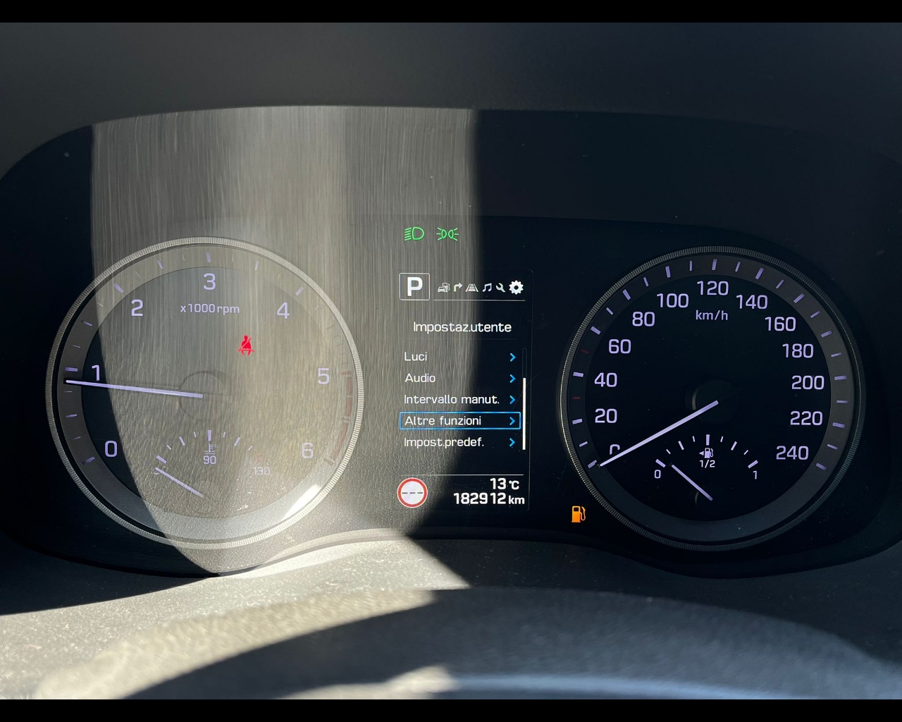 Foto HYUNDAI Tucson 1.7 crdi Xpossible 2wd 141cv dct