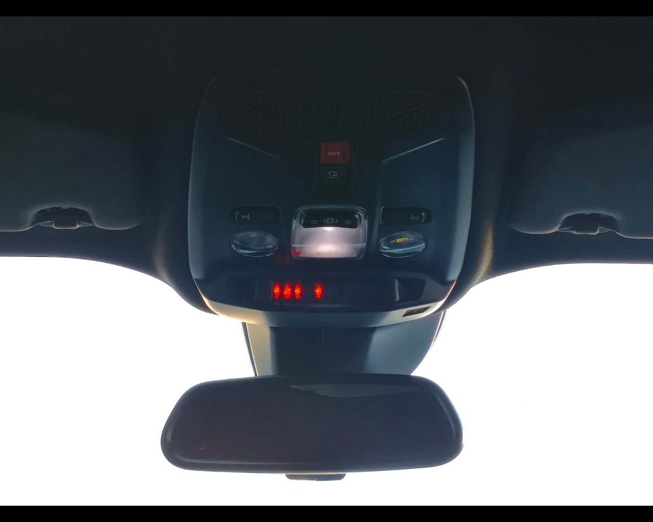 Foto PEUGEOT 2008 1.2 puretech Allure s&s 130cv eat8