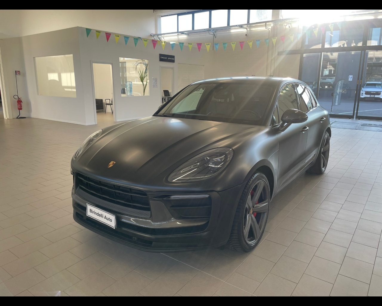 PORSCHE Macan