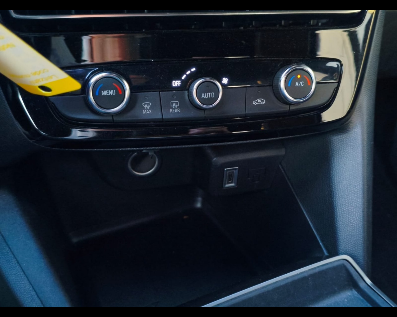 Foto OPEL Mokka 1.2 hybrid GS 145cv dct6